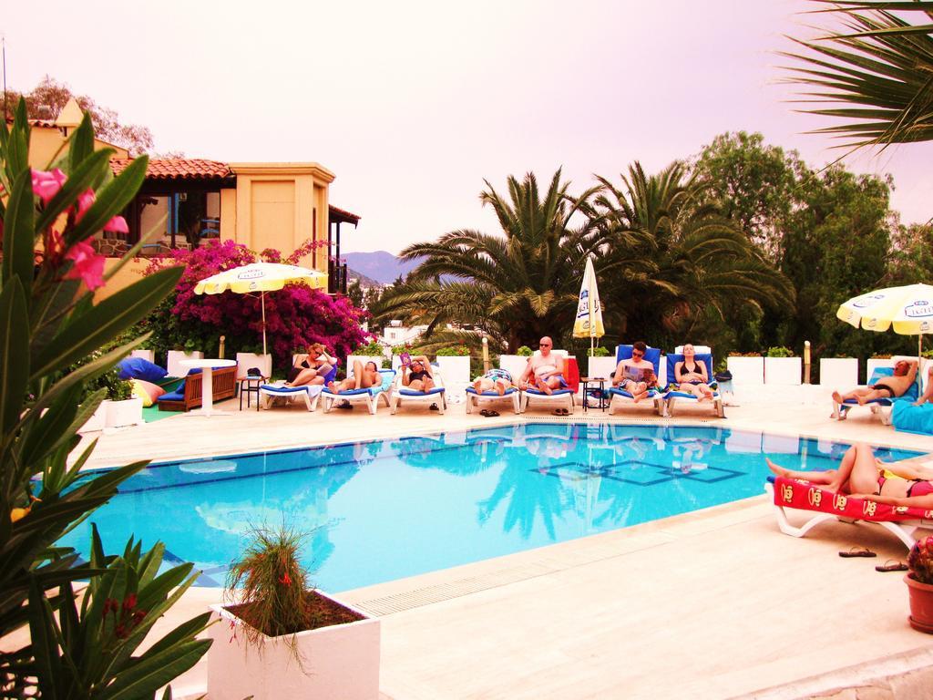 Dasis Hotel Suites Bodrum Exterior foto